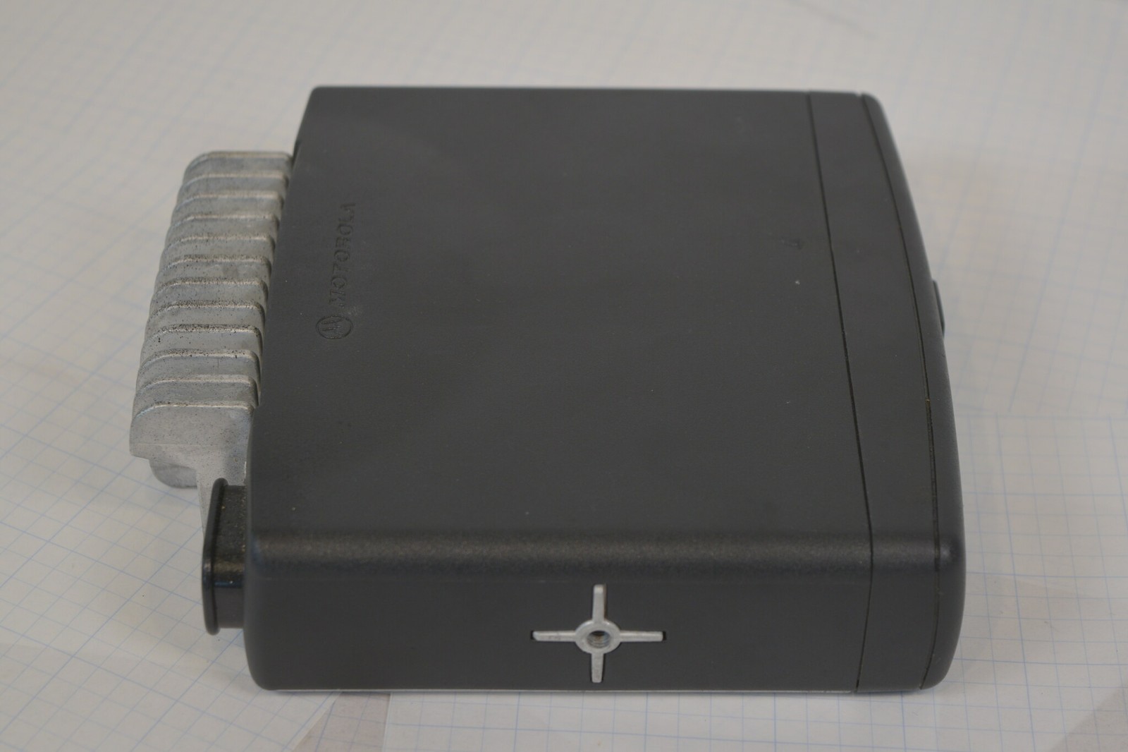 Motorola CDM1550 LS+ UHF 450-512MHz Remote Mount AAM25SKF9DP6AN Head Mic RX OK