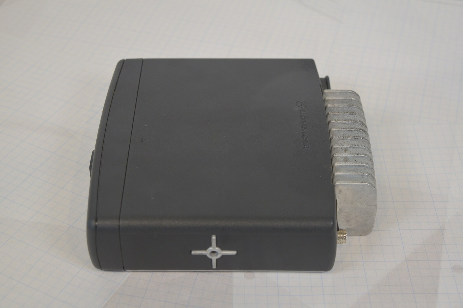 Motorola CDM1550 LS+ UHF 450-512MHz Remote Mount AAM25SKF9DP6AN Head Mic RX OK