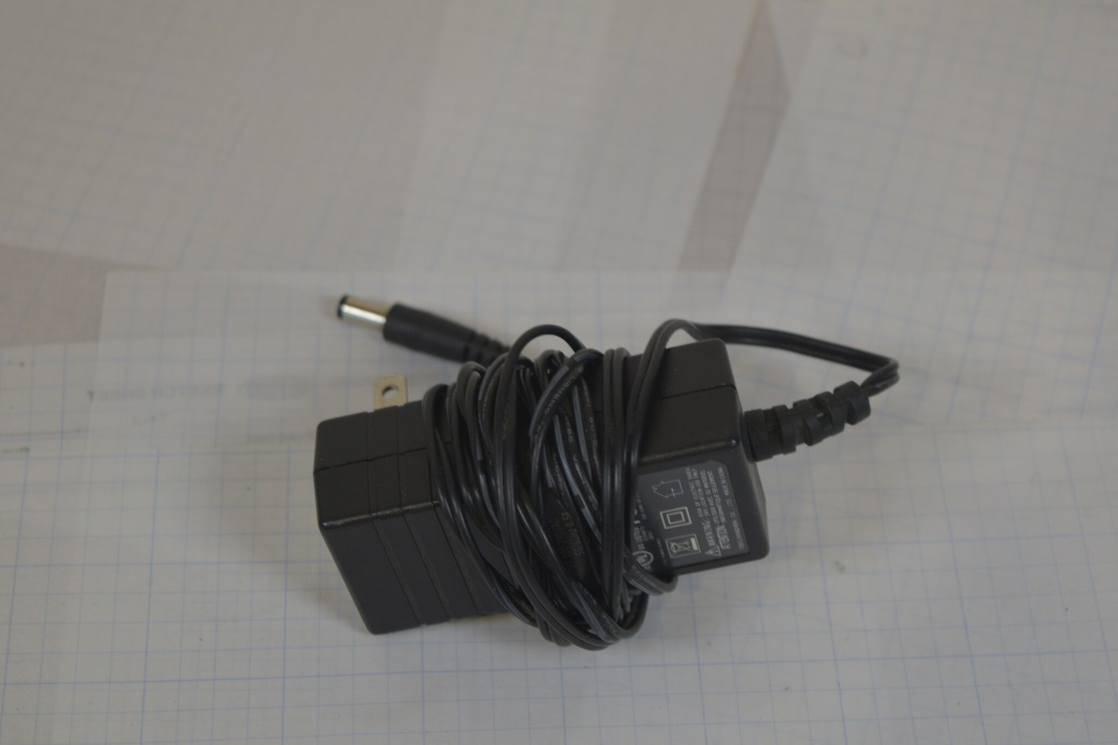 Motorola Impres WPLN4114AR Charger For Parts + 2x 8V Adapter 2580384R41 Lot