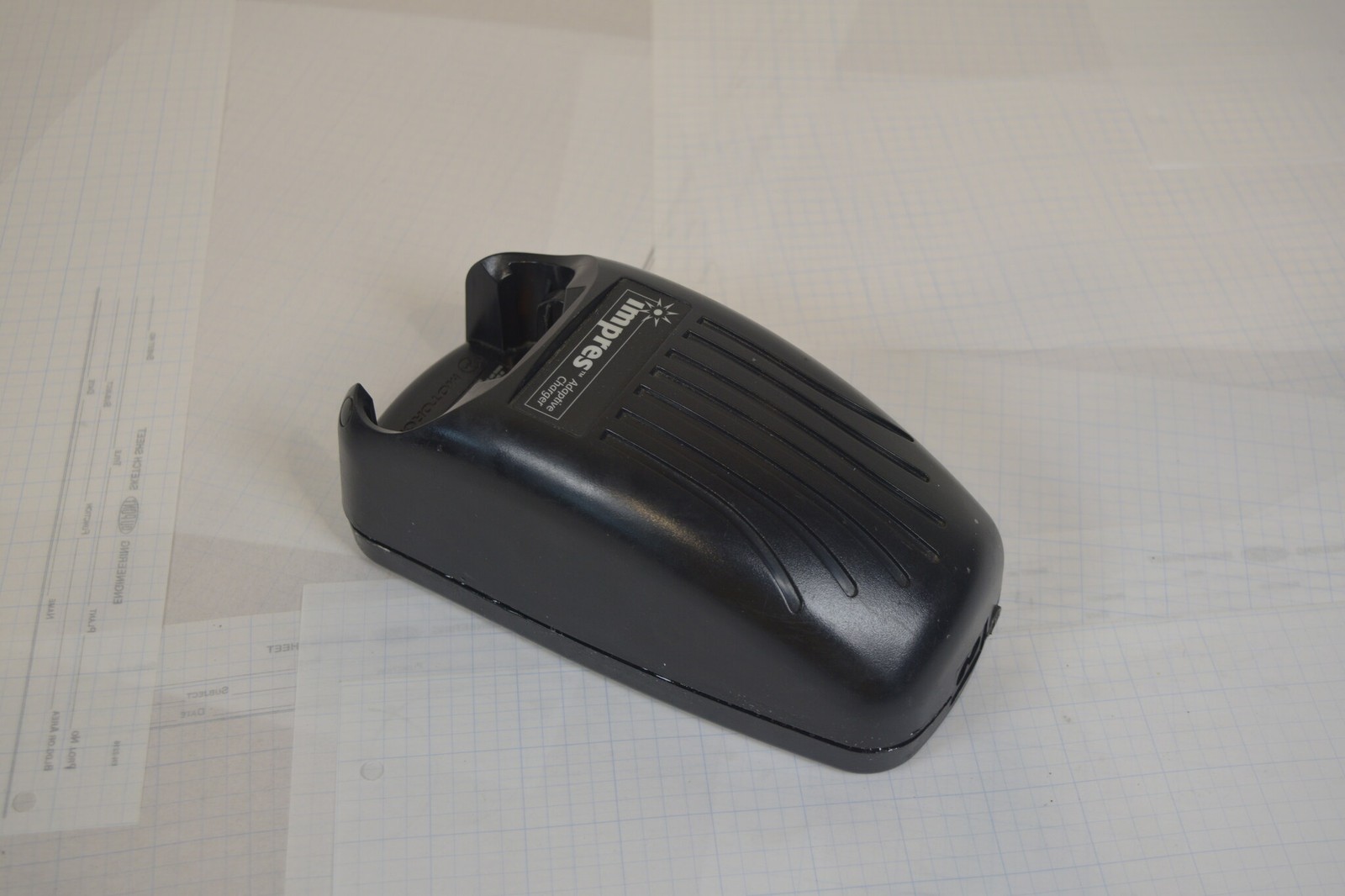 Motorola Impres WPLN4114AR Charger For Parts + 2x 8V Adapter 2580384R41 Lot