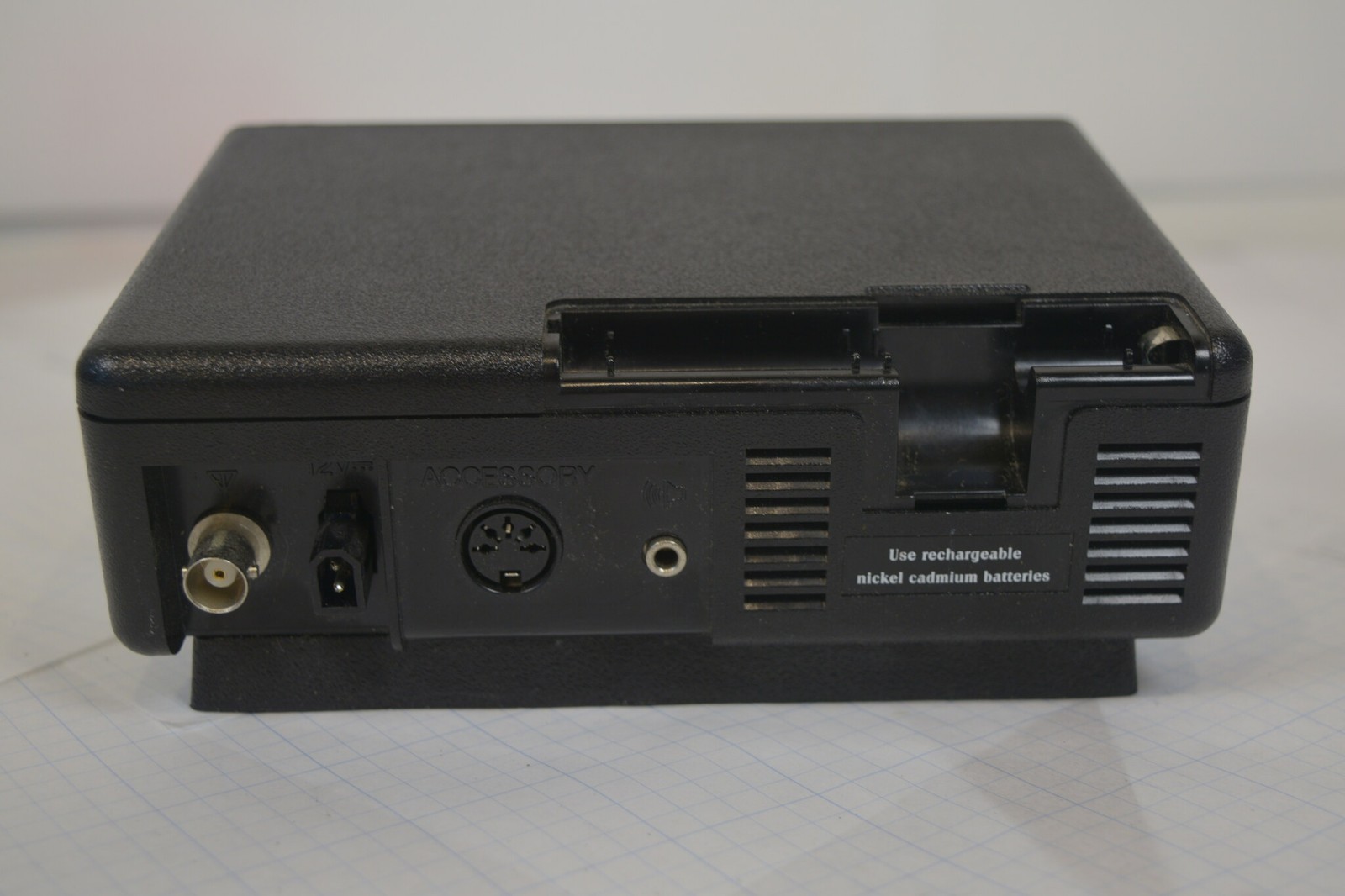 Motorola Minitor IV VHF Voice Pager + NYN8348A Amplified Charger + 12V Supply