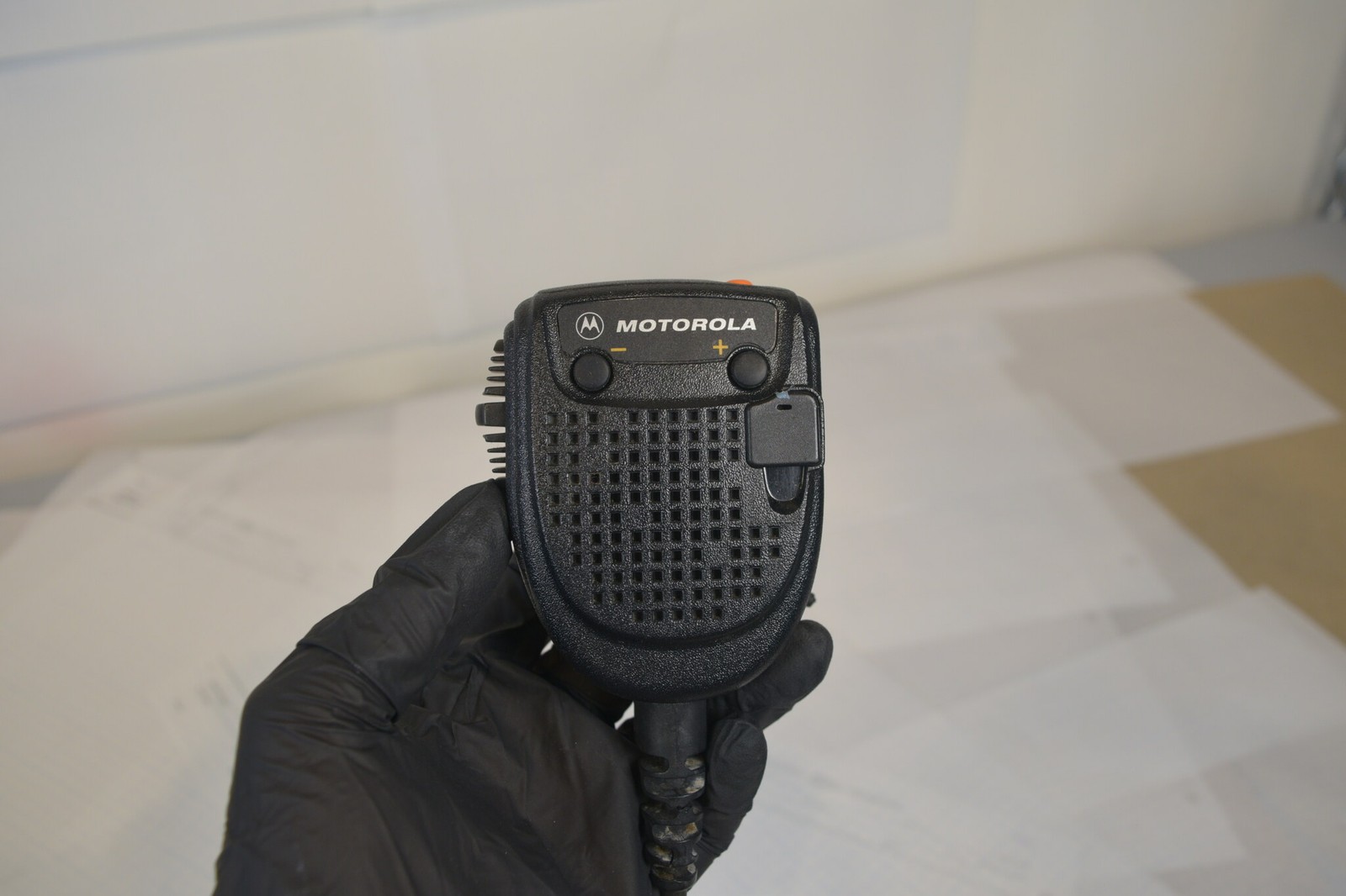 Motorola XTS2500 Model II 700/800 MHz P25 Radio H46UCF9PW6BN + RMN5038A Mic