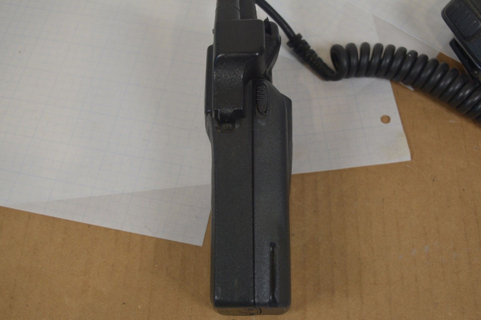 Motorola XTS2500 Model II 700/800 MHz P25 Radio H46UCF9PW6BN + PMMN4051B Mic