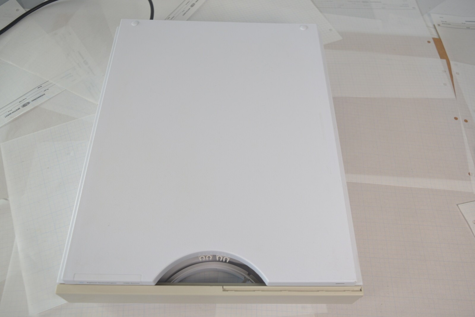 Agilent 1100 Series G1322A 4-Channel Vacuum Degasser - Hose Replaced, Wet-Tested
