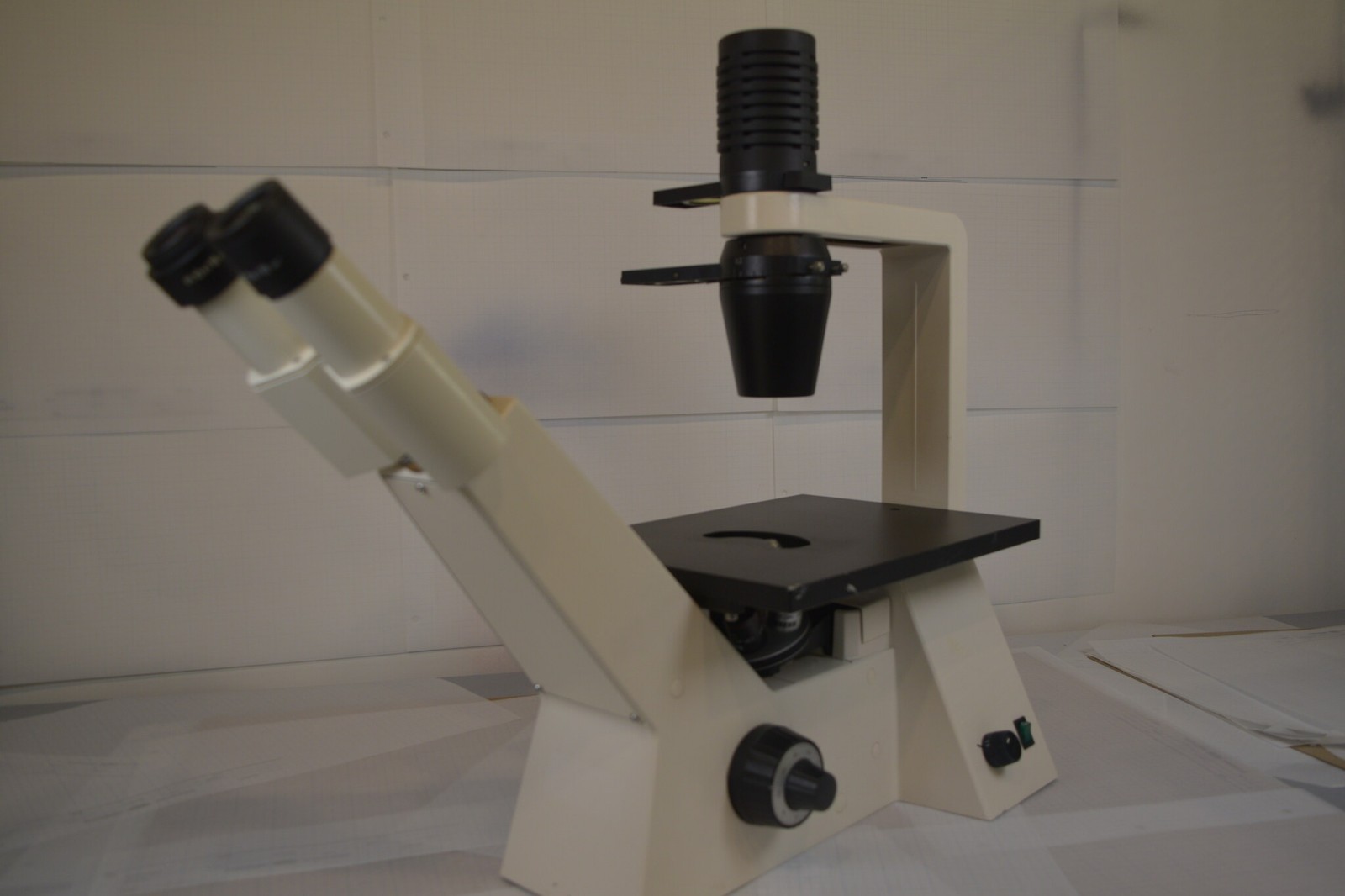 Carl Zeiss Invertoskop 451201 Inverted Phase Contrast Microscope 5 Objectives
