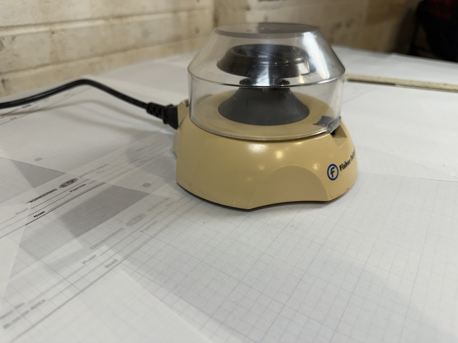 Fisher Scientific Mini Centrifuge 05-090-100 — Spins, Lid Latch Broken (Read)