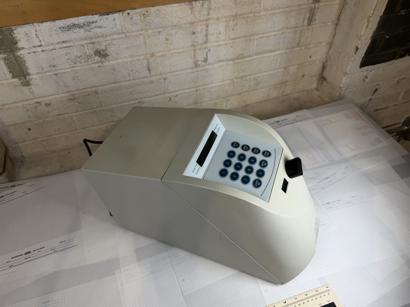 Misonix Sonicator 3000 S3000 Ultrasonic Processor 550W 20kHz — Powers On
