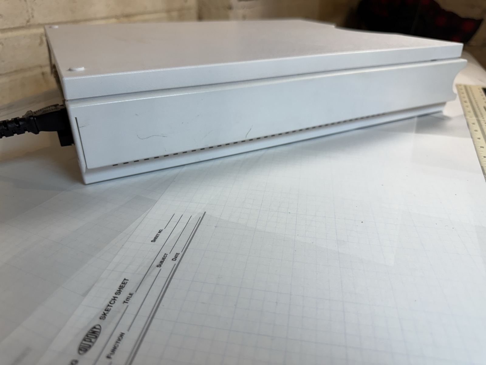Agilent 1200 G1379B Micro Vacuum Degasser HPLC S/N JP82010996 — Powers On