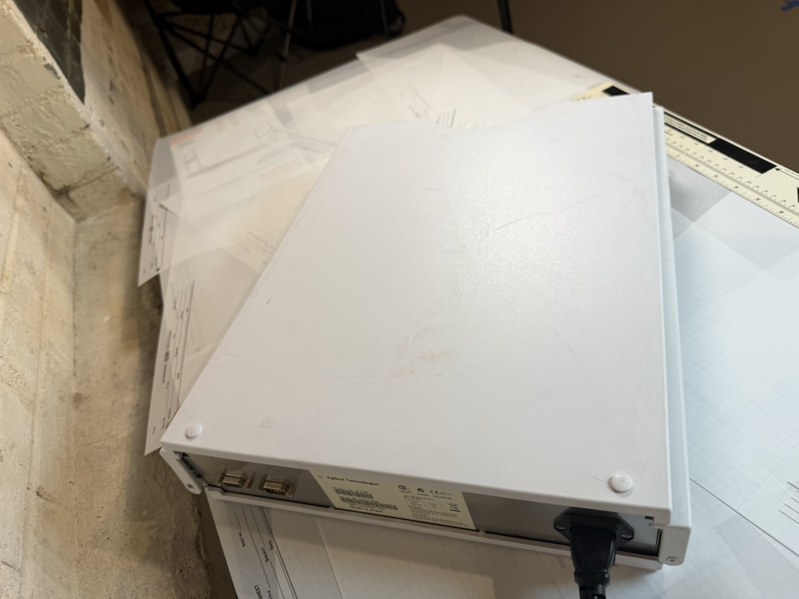 Agilent 1200 G1379B Micro Vacuum Degasser HPLC S/N JP82010996 — Powers On