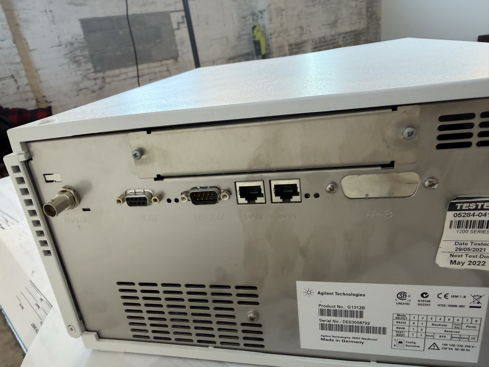 Agilent 1200 G1312B Binary Pump SL HPLC S/N DE63058792 — Powers On, Pumps Water