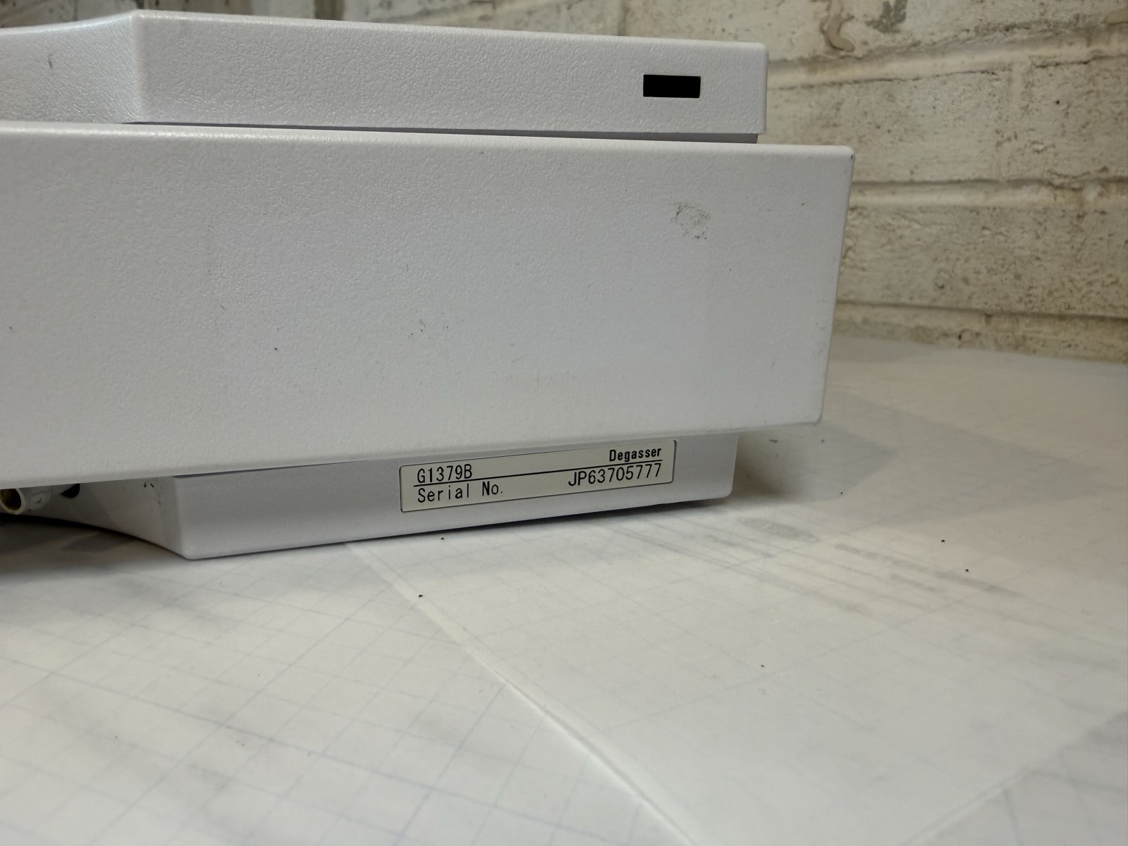 Agilent 1200 G1379B Micro Vacuum Degasser HPLC S/N JP63705777 — Powers On