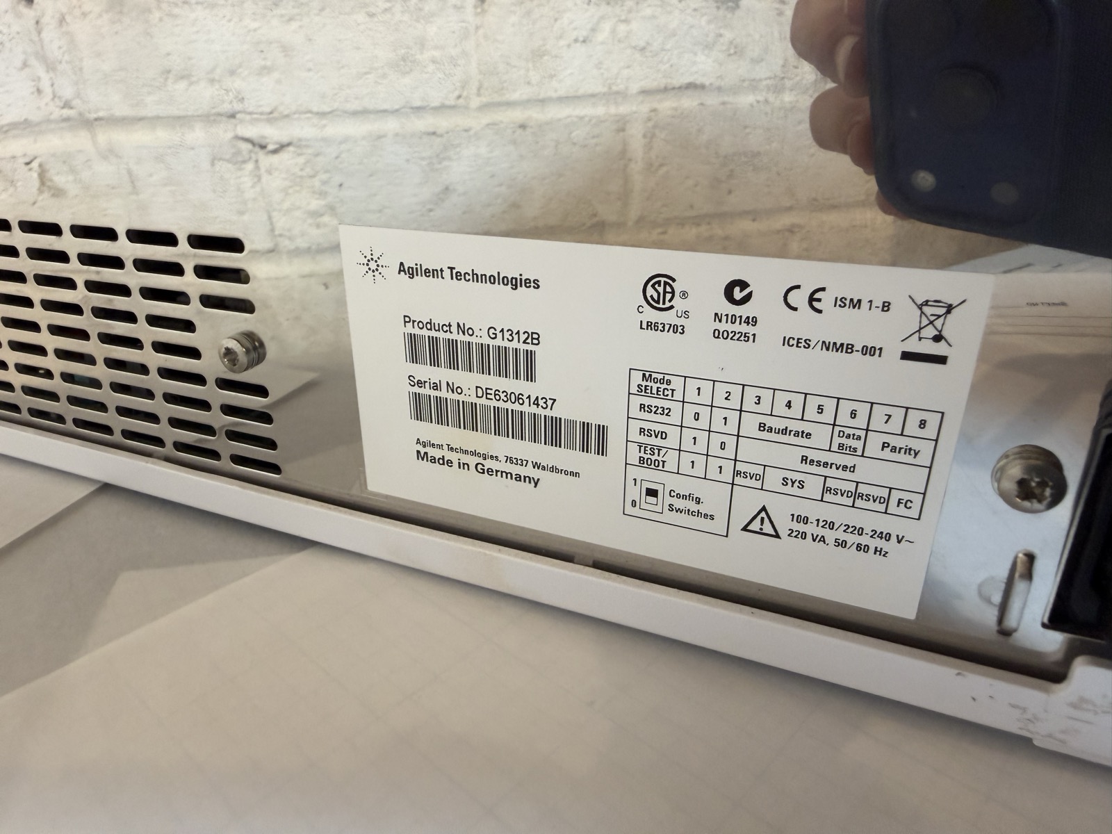 Agilent 1200 G1312B Binary Pump SL HPLC S/N DE63061437 — Powers On, Pumps Water