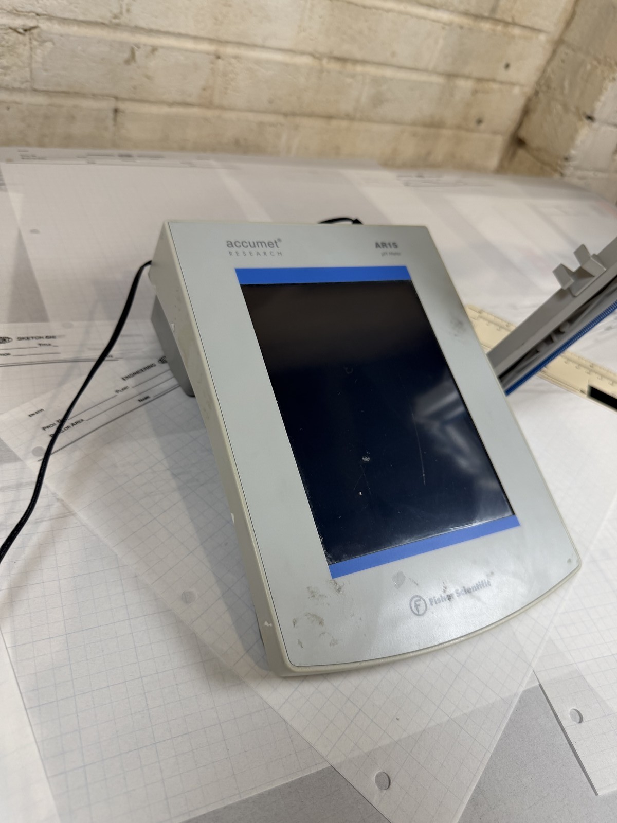 Fisher Scientific Accumet Research AR15 pH/mV/ISE Meter — FOR PARTS/REPAIR