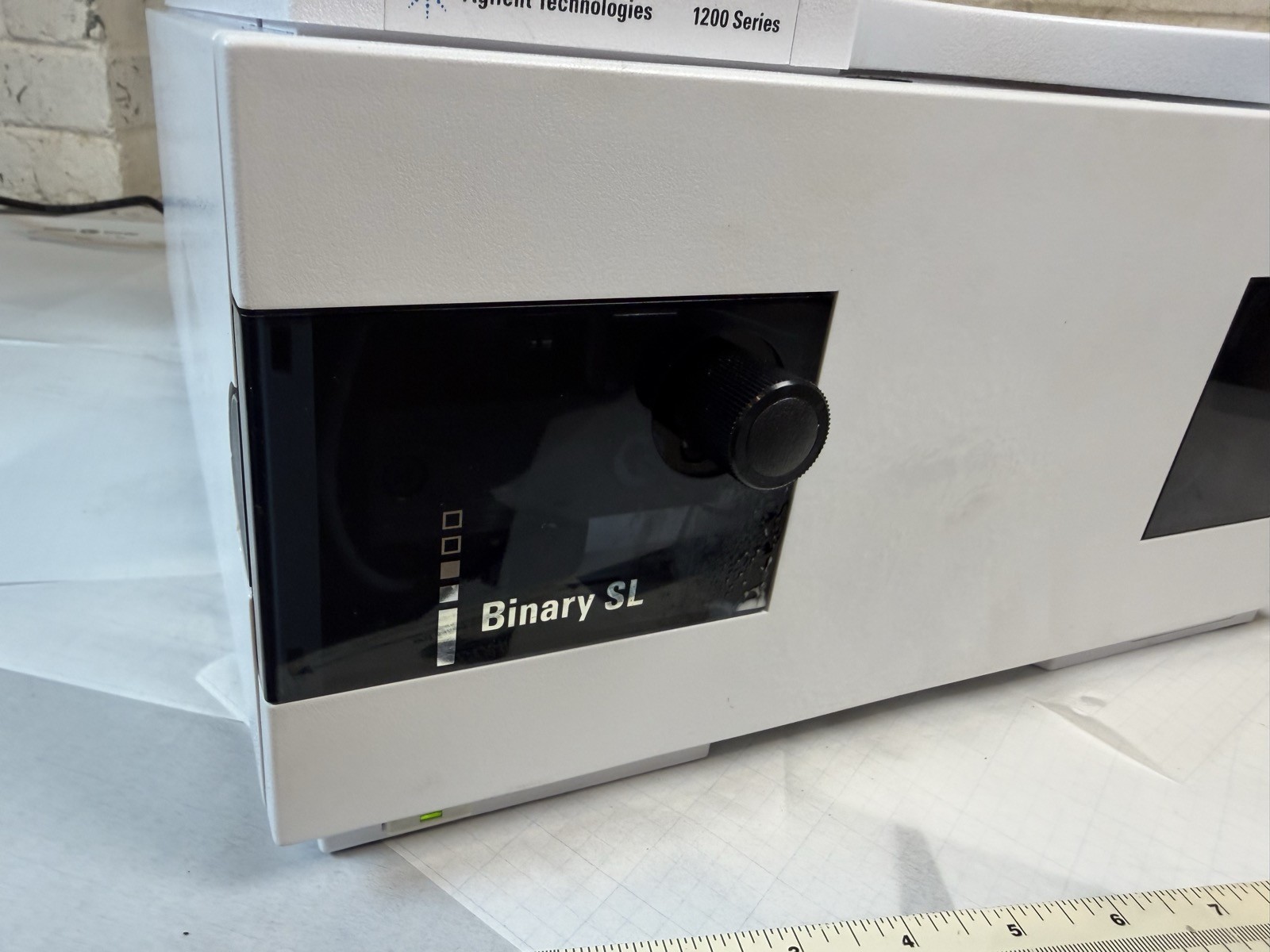 Agilent 1200 G1312B Binary Pump SL HPLC S/N DE63061427 — Powers On, Pumps Water