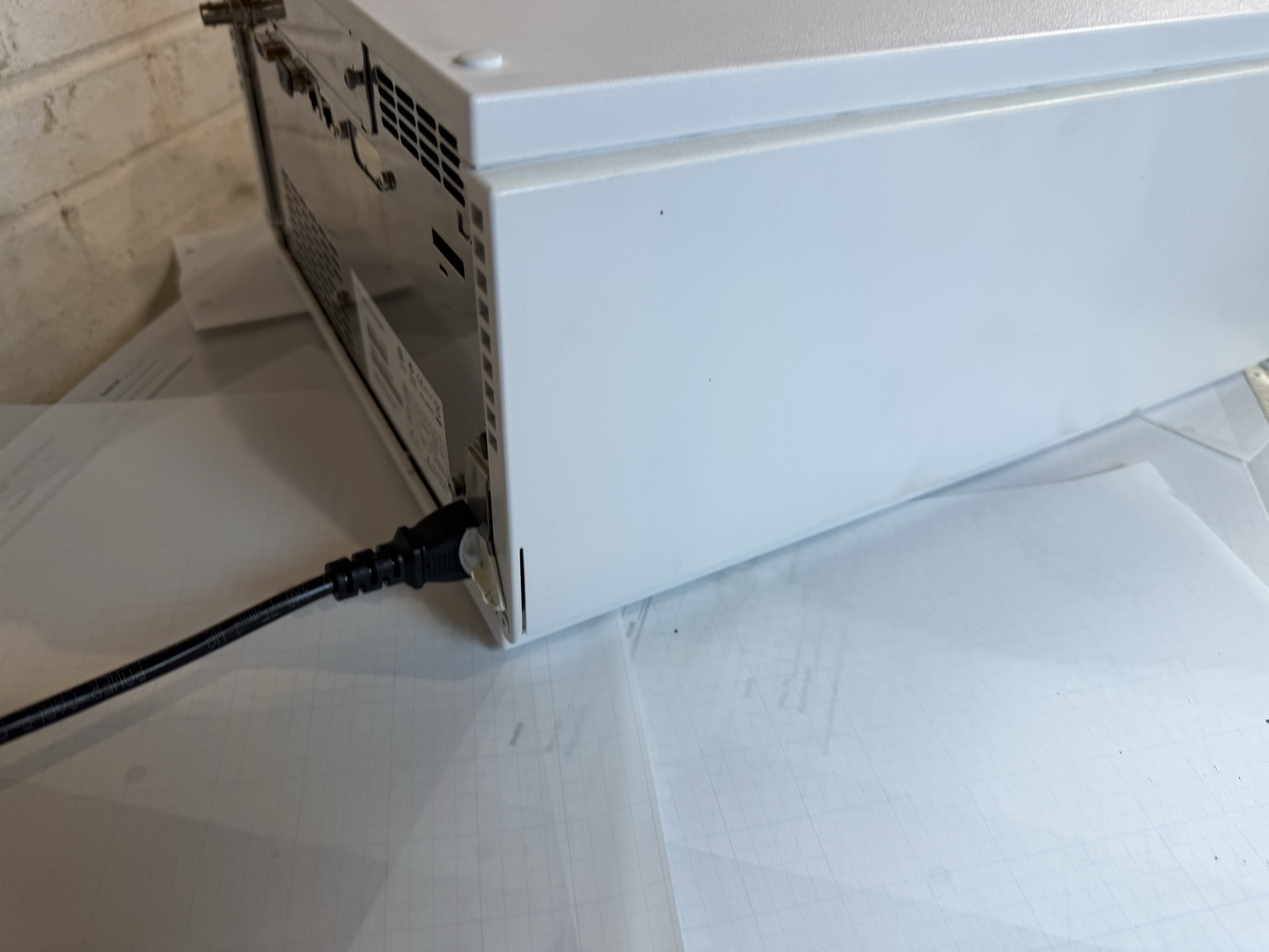 Agilent 1200 G1312B Binary Pump SL HPLC S/N DE63061427 — Powers On, Pumps Water