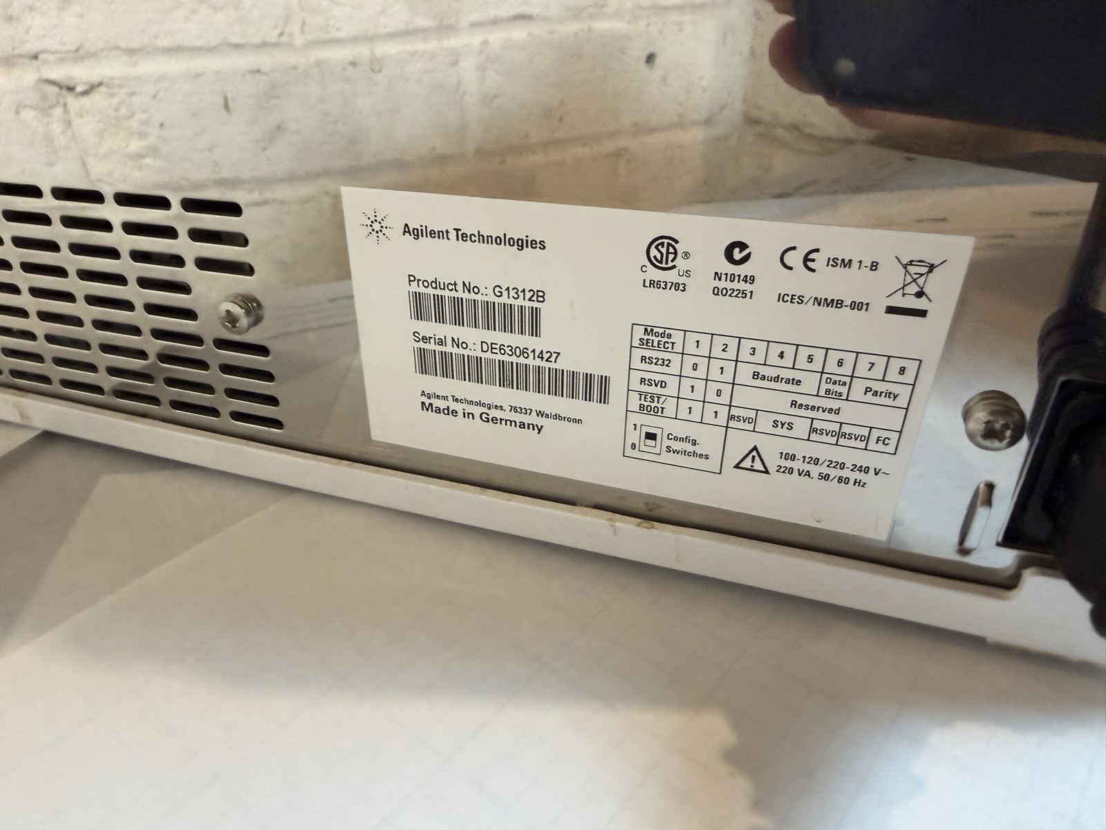 Agilent 1200 G1312B Binary Pump SL HPLC S/N DE63061427 — Powers On, Pumps Water