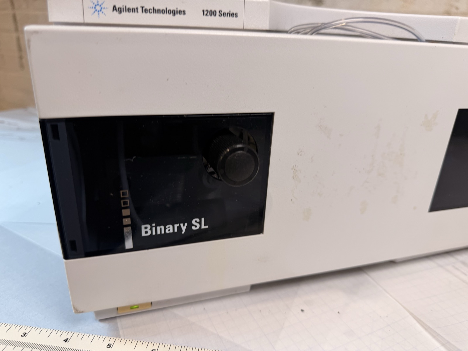 Agilent 1200 G1312B Binary Pump SL HPLC S/N DE63060030 — Powers On, Pumps Water