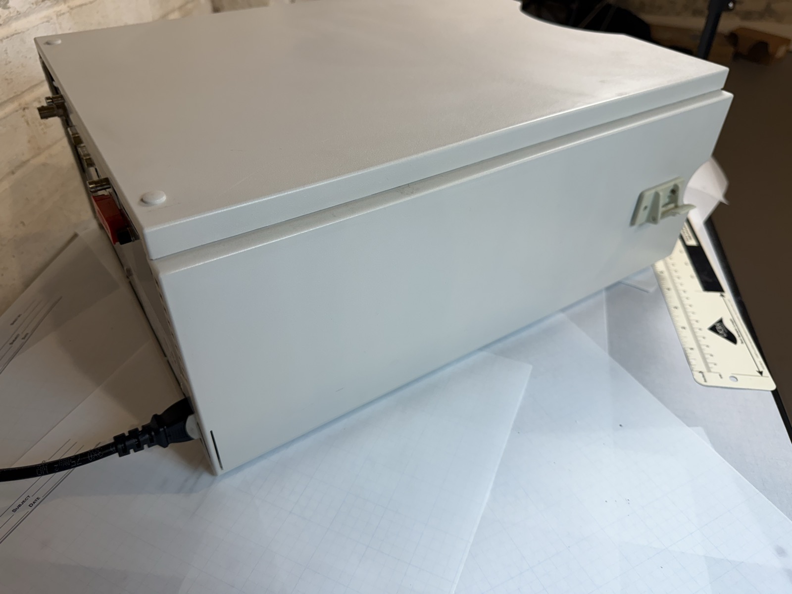 Agilent 1100 G1312A Binary Pump HPLC S/N DE14910702 — Powers On, Pumps Water