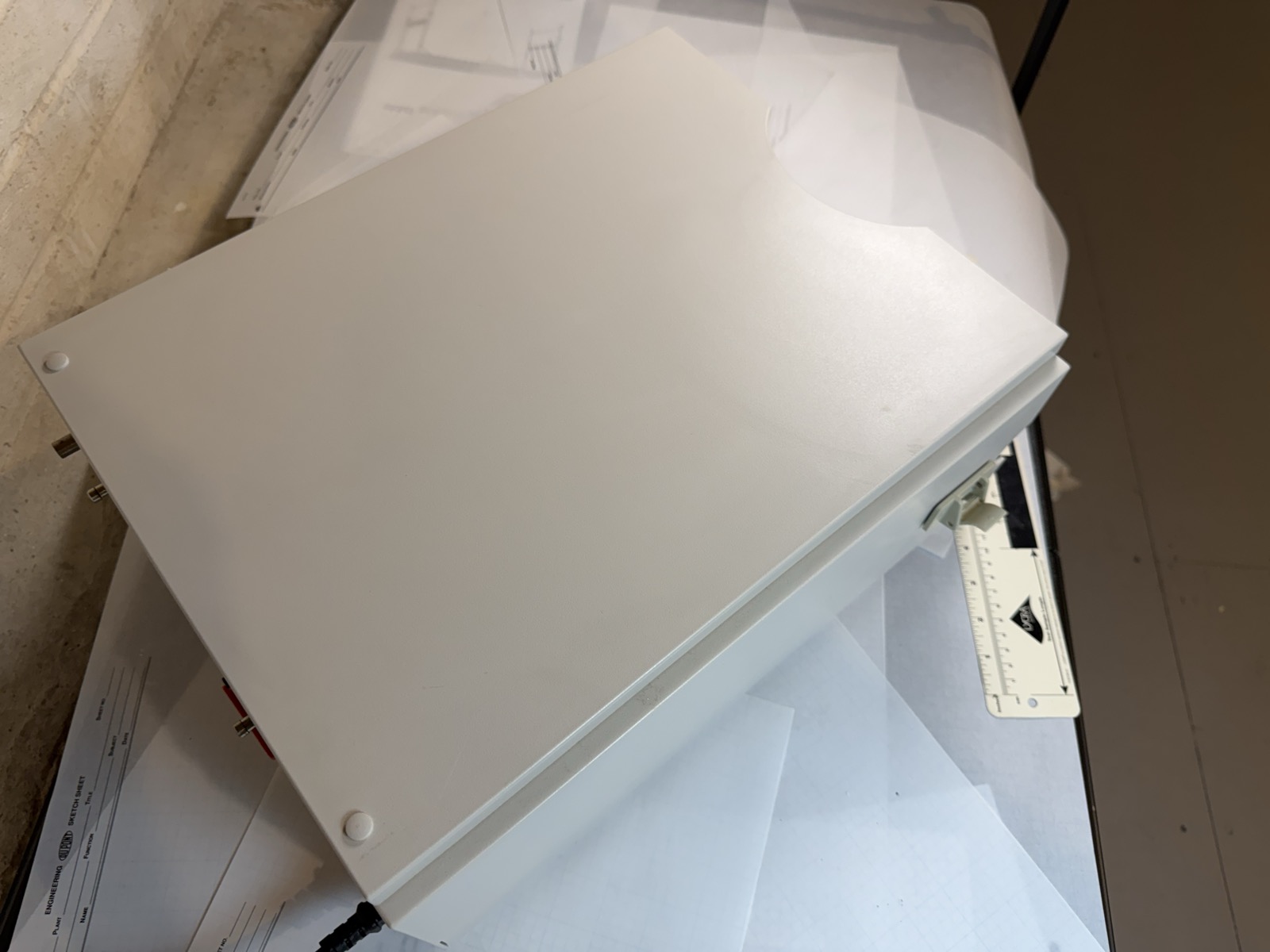 Agilent 1100 G1312A Binary Pump HPLC S/N DE14910702 — Powers On, Pumps Water
