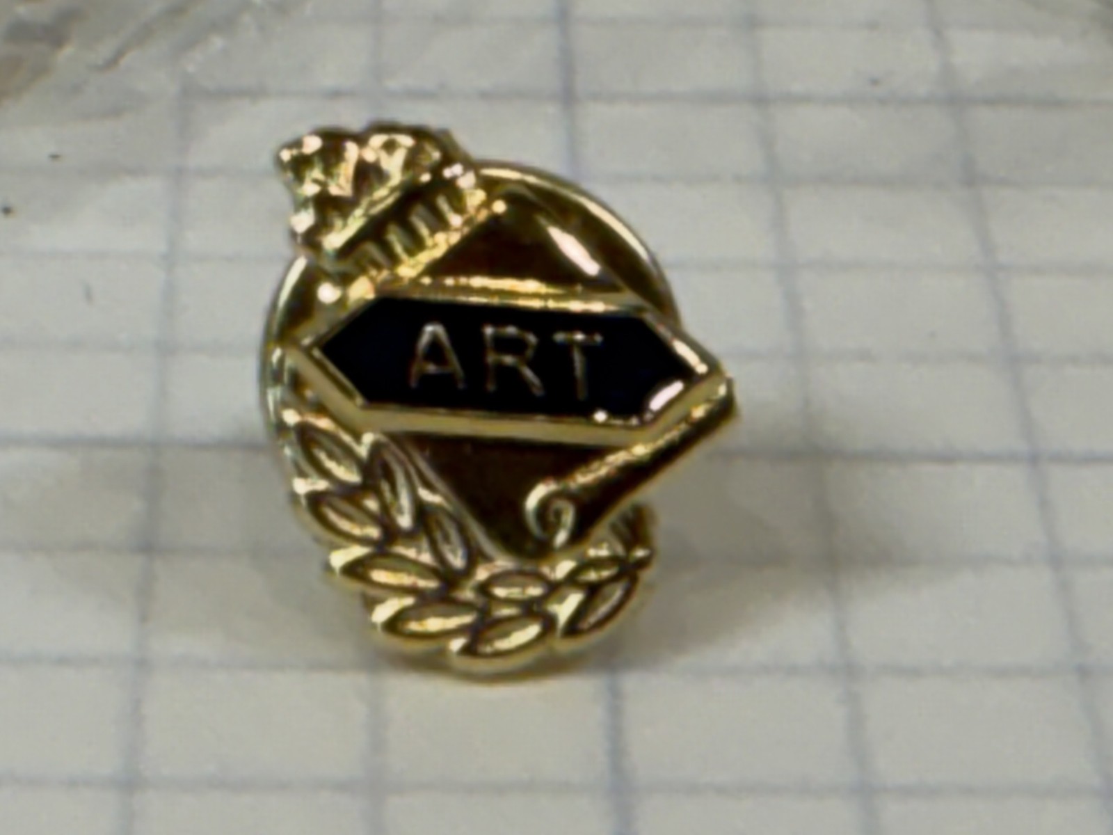 Art Palette Chenille Award Pin Letterman Jacket School Gold NOS