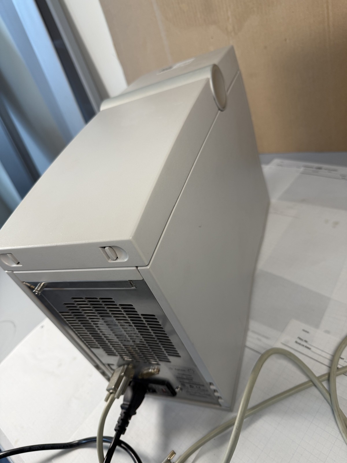 Agilent 2100 Bioanalyzer G2938B LabChip Chip Reader Electrophoresis - Powers On