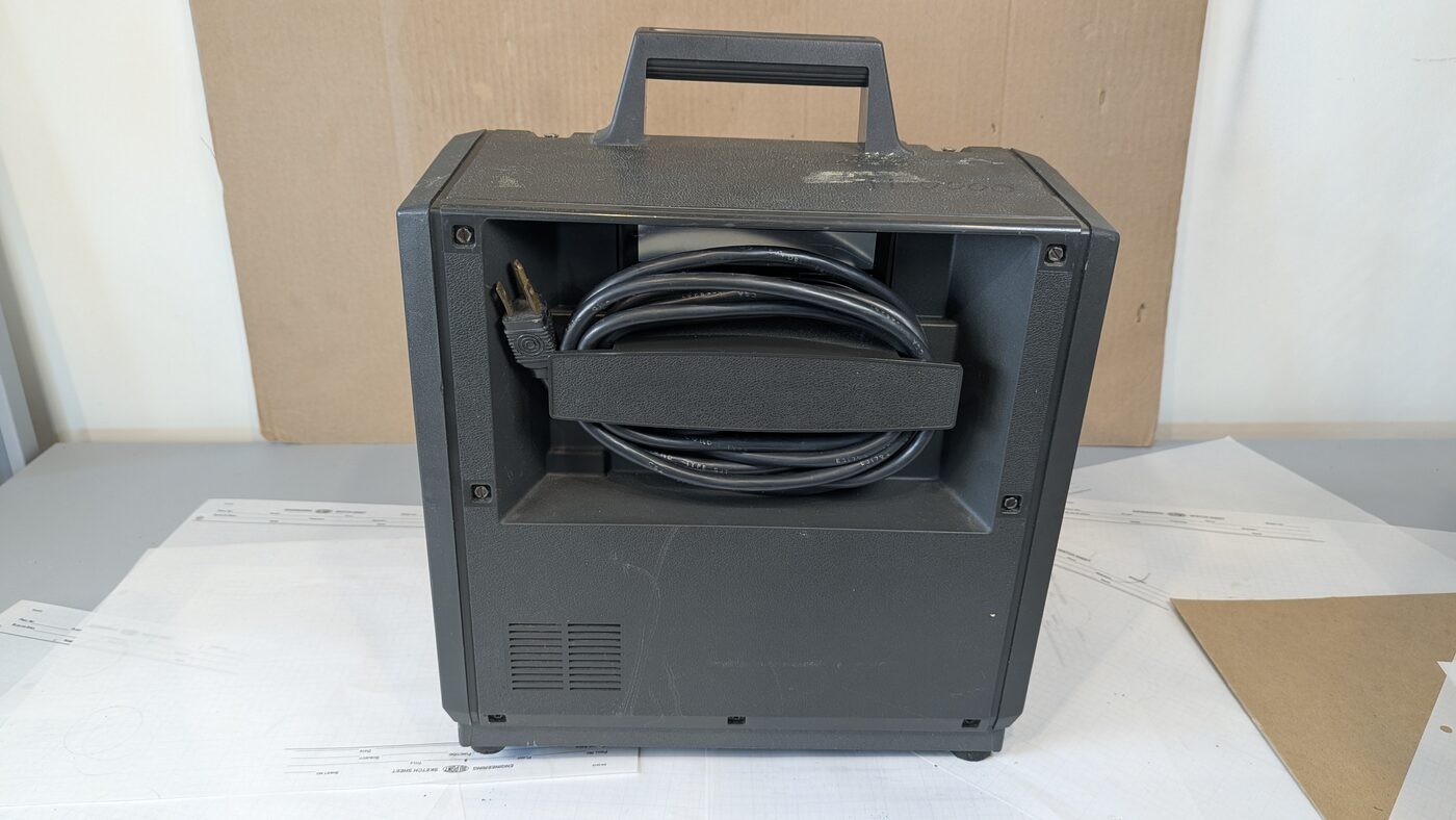 Bell & Howell 2580A Filmosound 16mm Sound Projector + Case - Runs, Belt Slip