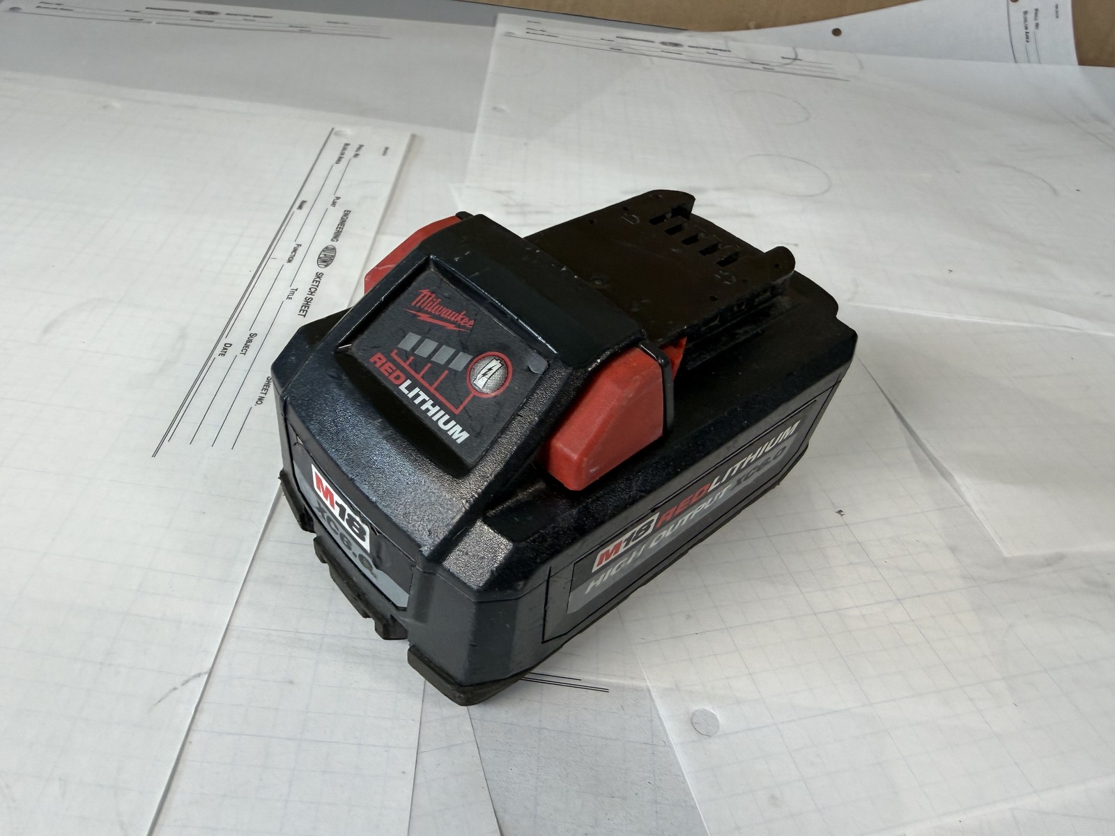 Milwaukee M18 REDLITHIUM HIGH OUTPUT XC6.0 6.0Ah Battery Pack 48-11-1865