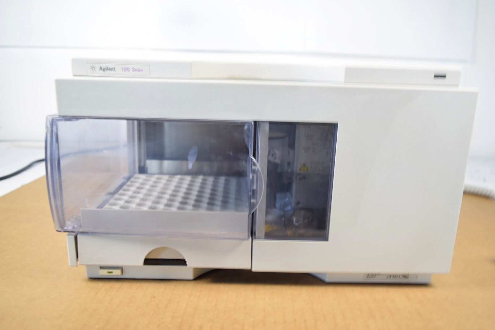 Agilent 1100 G1329A ALS Autosampler S/N DE33213006 Tested - Needle Not Included