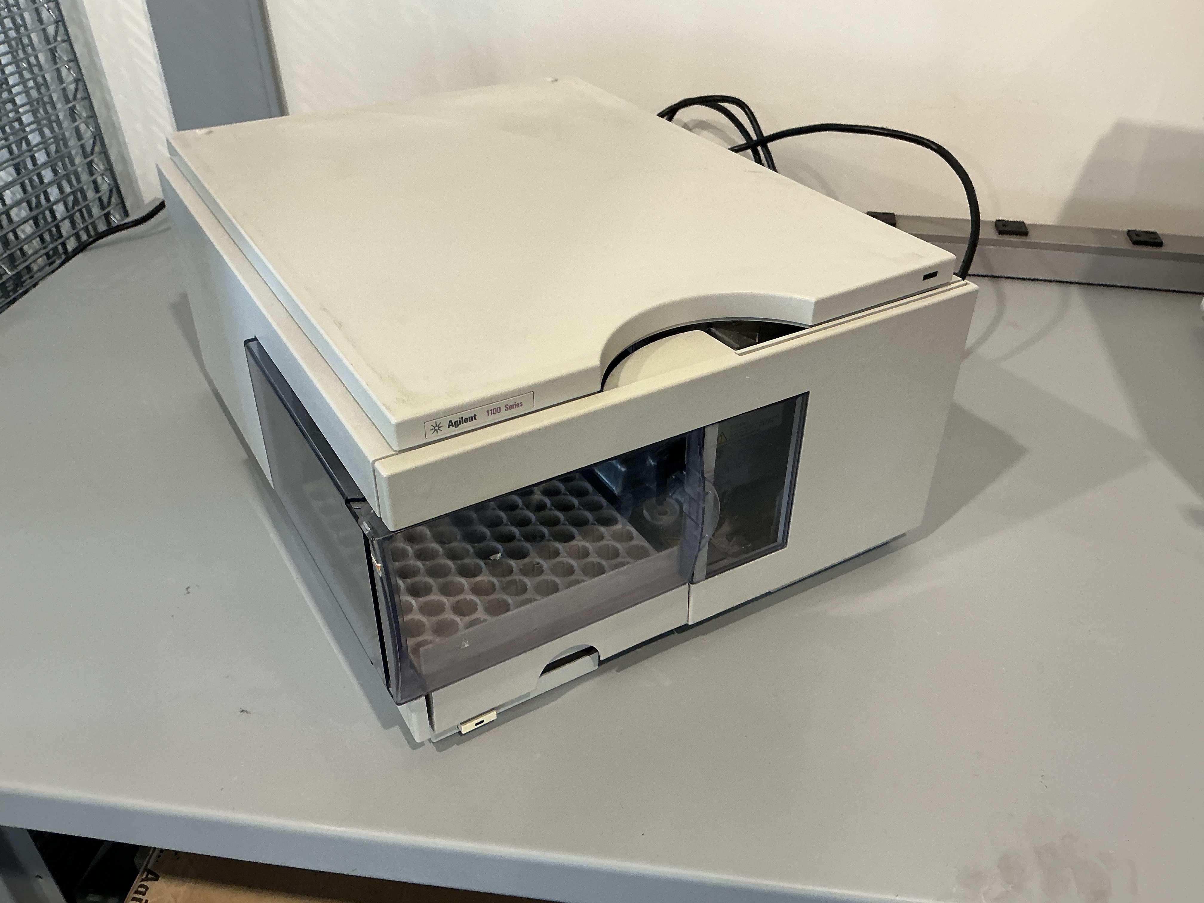 Agilent 1100 G1329A ALS Autosampler S/N DE33213006 Tested - Needle Not Included