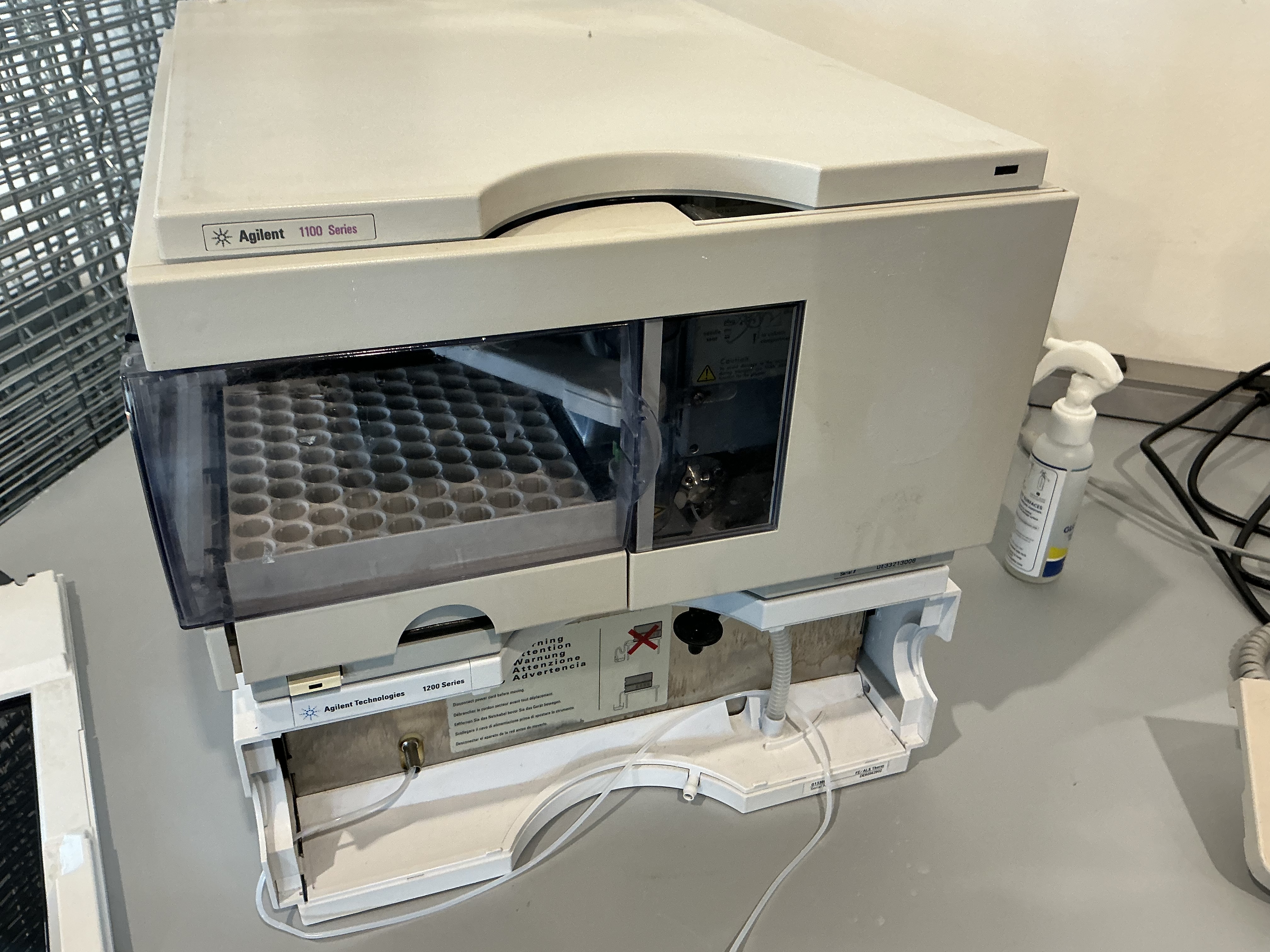 Agilent 1100 G1329A ALS Autosampler S/N DE33213006 Tested - Needle Not Included