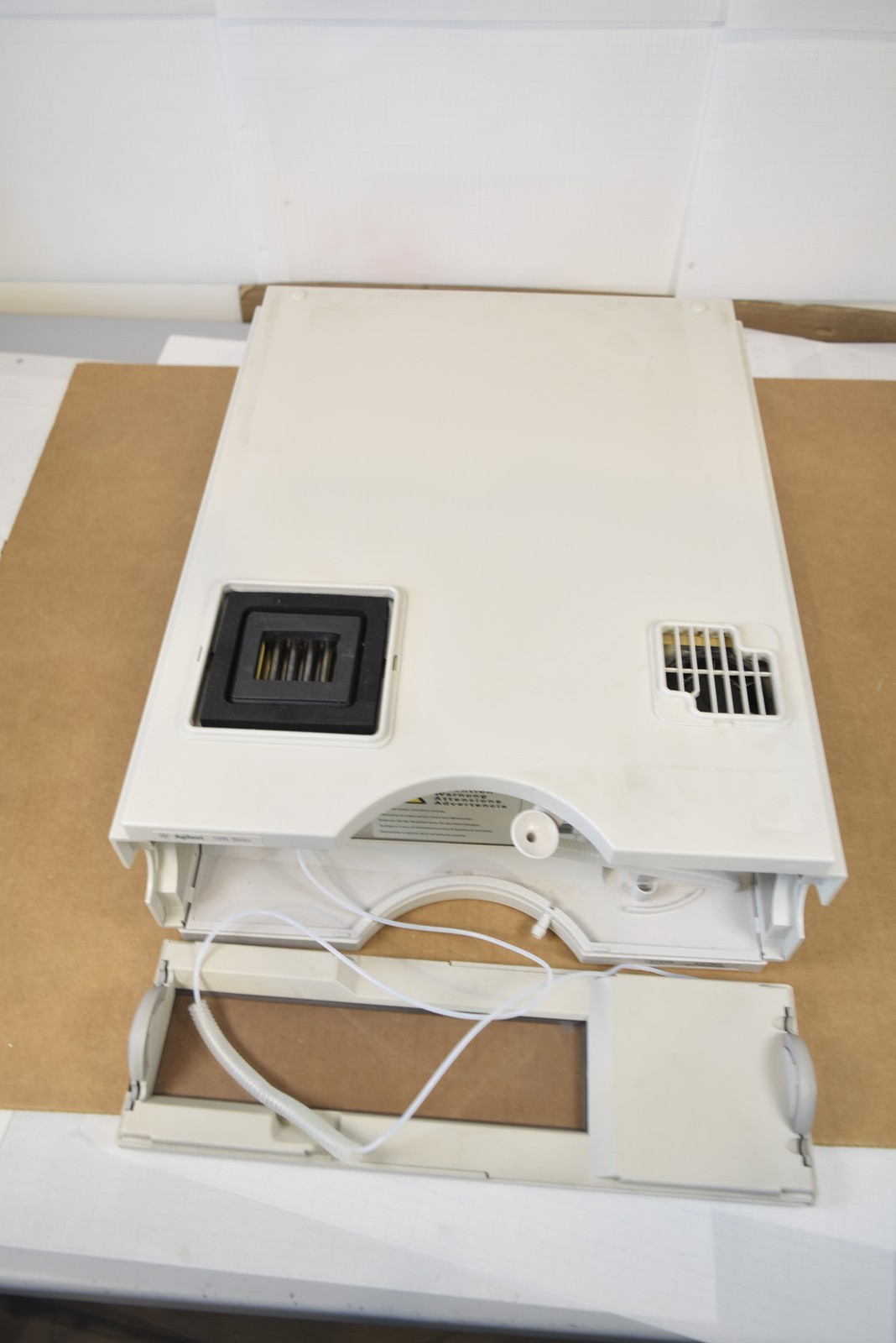 Agilent 1100 Series G1330B ALS Thermostat (S/N DE13208238)