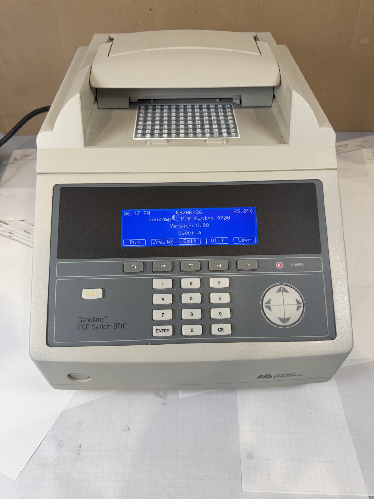 Applied Biosystems GeneAmp PCR System 9700 Thermal Cycler 96-Well Block N8050200